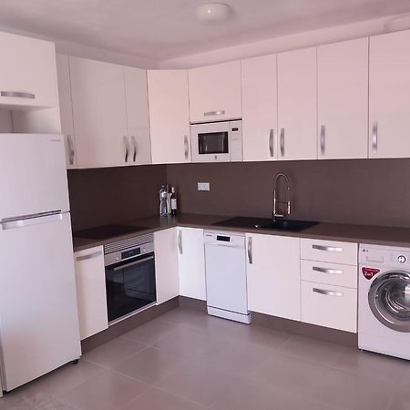 Victoria Court 2- Lovely Apartment 25 Arona  Zewnętrze zdjęcie