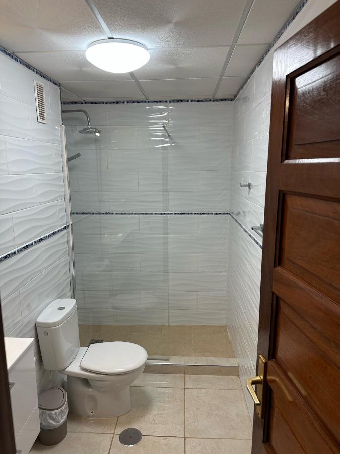Victoria Court 2- Lovely Apartment 25 Arona  Zewnętrze zdjęcie