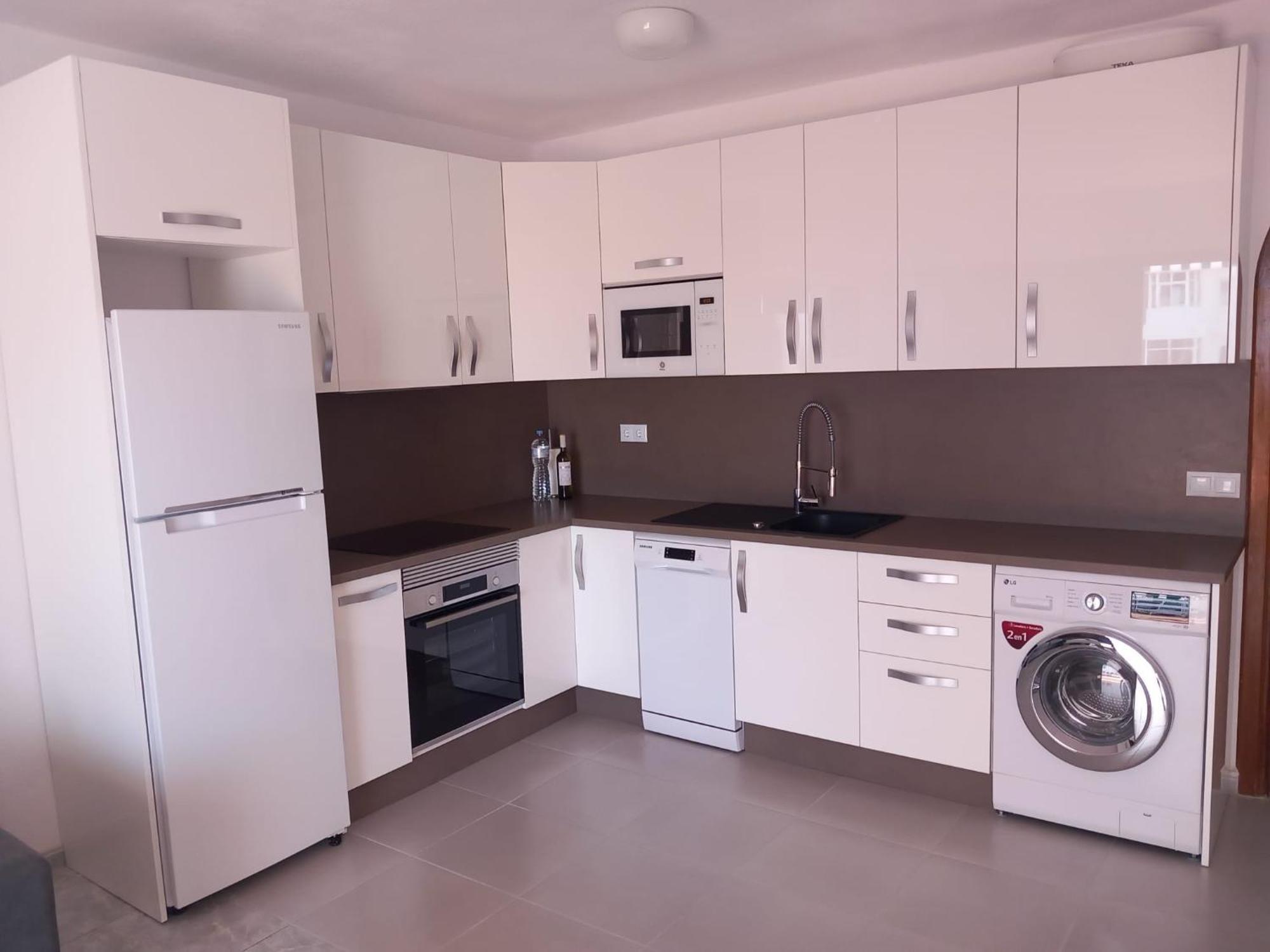 Victoria Court 2- Lovely Apartment 25 Arona  Zewnętrze zdjęcie
